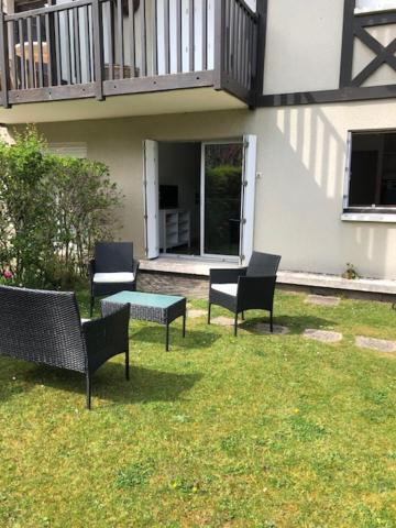 Magnifique 2P En Rez-De-Jardin Oriente Sud A 2 Pas De La Plage Cabourg Zewnętrze zdjęcie